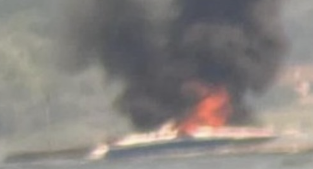 Motoscafo in fiamme sul lago Maggiore: intervengono i vigili del fuoco