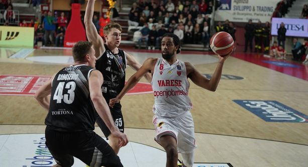 Openjobmetis, alzati e corri! Di nuovo a Masnago per tornare a sprintare e sorridere Openjobmetis, alzati e corri! Di nuovo a Masnago per tornare a sprintare e sorridere