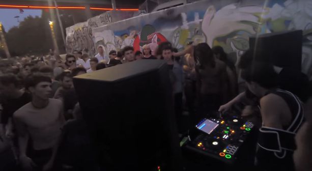 Parco Dora, spunta il caso dei rave notturni e della musica a tutto volume Parco Dora, spunta il caso dei rave notturni e della musica a tutto volume