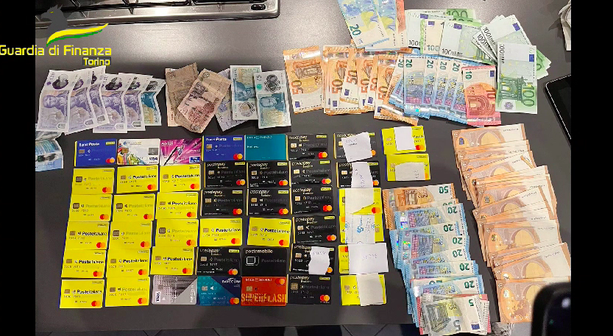 Producevano falsi documenti di lavoro e permessi di soggiorno: sequestrati beni per 1,6 milioni di euro