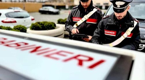Arrestato dai carabinieri il "ladro del Sempione": nel mirino i negozi con 13 furti in tre mesi Arrestato dai carabinieri il "ladro del Sempione": nel mirino i negozi con 13 furti in tre mesi