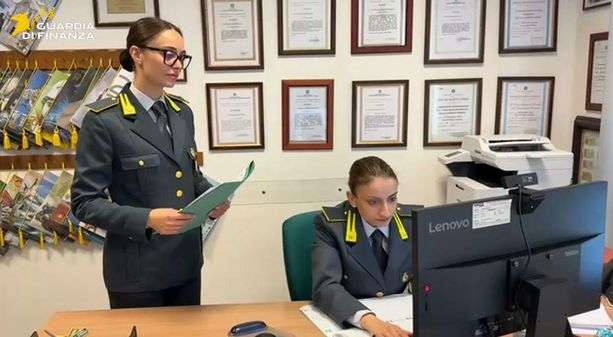 La Guardia di Finanza di Varese scopre 32 "furbetti" del reddito di cittadinanza e del "bonus bebè"