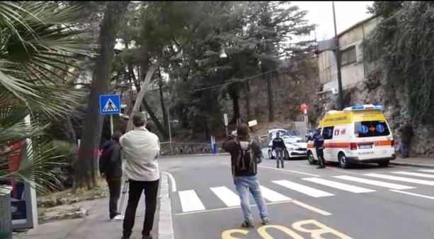 Trovati ordigni bellici in corso Montegrappa, traffico bloccato (video) Trovati ordigni bellici in corso Montegrappa, traffico bloccato (video)