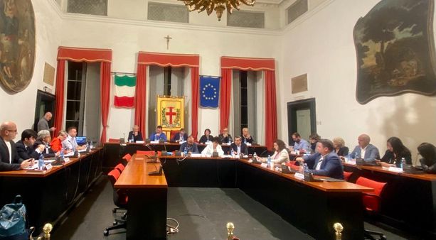 Cpr ad Albenga, dal Consiglio Comunale il "No" unanime: "Difendiamo la sicurezza della città" Cpr ad Albenga, dal Consiglio Comunale il "No" unanime: "Difendiamo la sicurezza della città"