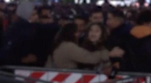 Molestie al Duomo di Milano: fermato un 18enne a Torino Molestie al Duomo di Milano: fermato un 18enne a Torino