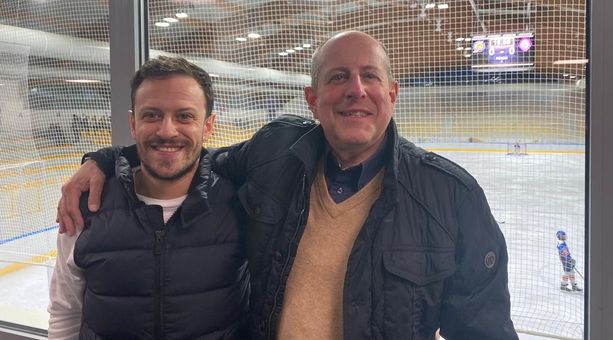 VANETTI INTERVISTA VANETTI. «La prima partita al palaghiaccio? L'ho vista nel pancione di mia mamma...» VANETTI INTERVISTA VANETTI. «La prima partita al palaghiaccio? L'ho vista nel pancione di mia mamma...»