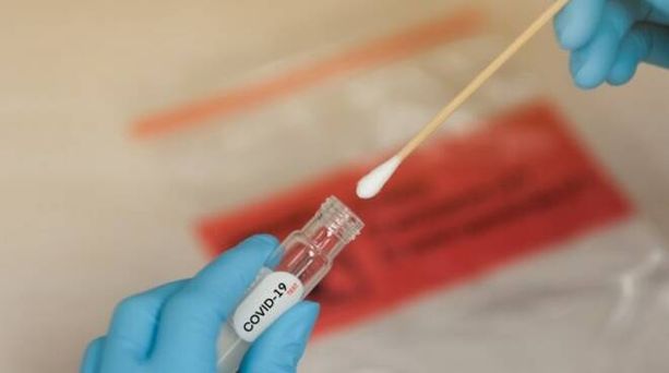 Lotta alle varianti Covid, la Regione alza le barriere: più controlli per chi rientra da Paesi a rischio