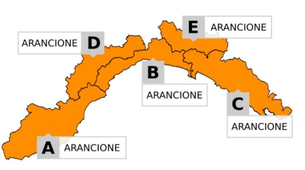 Forti temporali in arrivo. Scatta l'allerta arancione sull'intera Liguria Forti temporali in arrivo. Scatta l'allerta arancione sull'intera Liguria