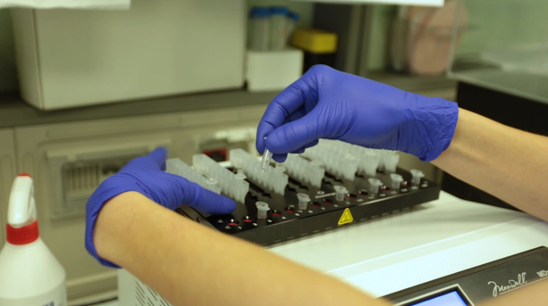 Un medico, due infermieri e due pazienti al Carle positivi al Coronavirus, si ferma il reparto Un medico, due infermieri e due pazienti al Carle positivi al Coronavirus, si ferma il reparto