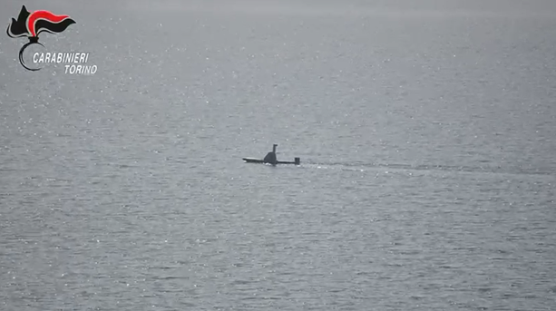 Sequestrati 200 chili di droga dai Carabinieri. Scoperto sommergibile per trasportare stupefacente Sequestrati 200 chili di droga dai Carabinieri. Scoperto sommergibile per trasportare stupefacente