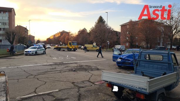 Positivo all'alcol test il 27enne che ieri pomeriggio ha avuto un frontale in via Torchio