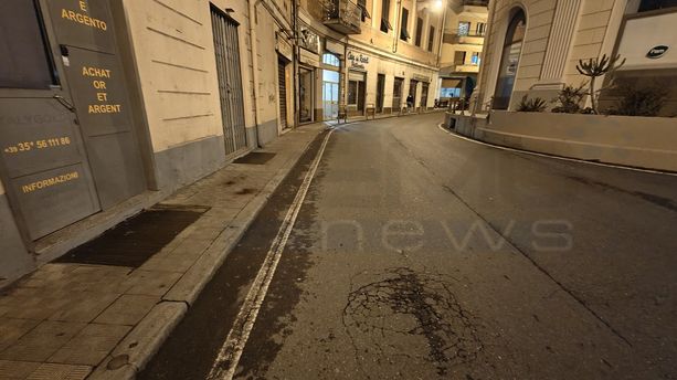 Sanremo: tunisino accoltellato in via San Francesco, dice di essere stato rapinato ma potrebbe essere un regolamento di conti (Foto)