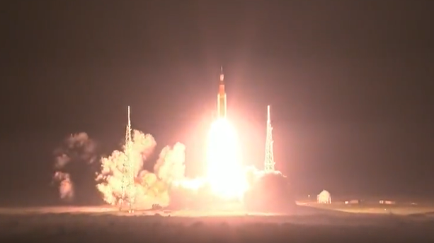 Artemis 1 è partita, l'uomo tornerà sulla Luna. Torino è a bordo grazie ad Argomoon Artemis 1 è partita, l'uomo tornerà sulla Luna. Torino è a bordo grazie ad Argomoon