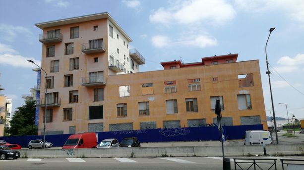 Dal degrado alla catena di montaggio: le Nazioni Unite premiano l'impegno di Fca per dare lavoro a chi viveva nell'ex Moi Dal degrado alla catena di montaggio: le Nazioni Unite premiano l'impegno di Fca per dare lavoro a chi viveva nell'ex Moi