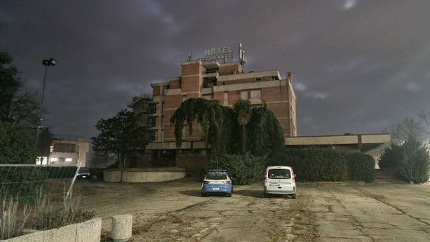 Questura e Vigili del Fuoco all'interno del Salera: probabile raid vandalico? Questura e Vigili del Fuoco all'interno del Salera: probabile raid vandalico?