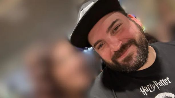 Il dramma infinito di mamma Firmina: "Hanno smaltito i vestiti di mio figlio senza chiederci alcun permesso" Il dramma infinito di mamma Firmina: "Hanno smaltito i vestiti di mio figlio senza chiederci alcun permesso"