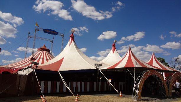 Cirkus Giroldòn: il 4 e 5 febbraio a Lugano lo spettacolo tragicomico per piccoli e grandi Cirkus Giroldòn: il 4 e 5 febbraio a Lugano lo spettacolo tragicomico per piccoli e grandi