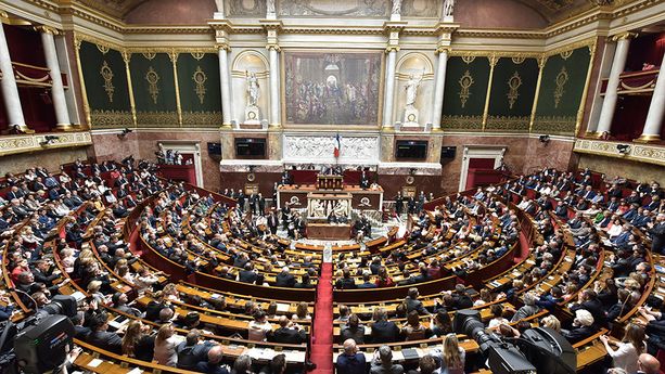 Elezioni legislative: la Francia “sceglie” l’instabilità. E ora? Elezioni legislative: la Francia “sceglie” l’instabilità. E ora?