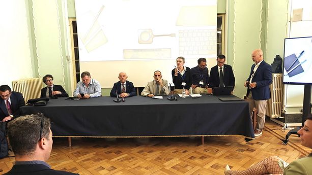 Sanremo: restyling del porto vecchio, le associazioni dilettantistiche non ci stanno "Ecco cosa non va!" (Foto) Sanremo: restyling del porto vecchio, le associazioni dilettantistiche non ci stanno "Ecco cosa non va!" (Foto)