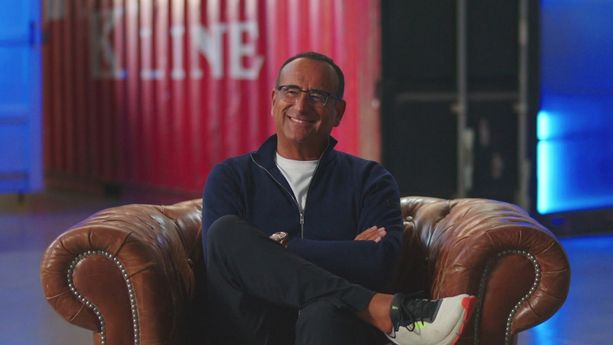 La Rai affida le chiavi del Festival a Carlo Conti: l’Amico di Sanremo torna in città, ma attenzione all’operazione nostalgia La Rai affida le chiavi del Festival a Carlo Conti: l’Amico di Sanremo torna in città, ma attenzione all’operazione nostalgia