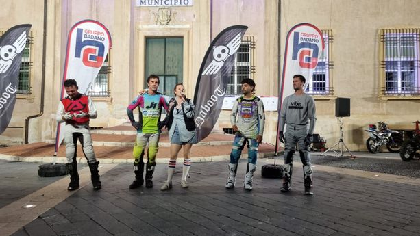 Incidente durante lo show di Freestyle Motocross a Loano: "La transenna ha limitato le conseguenze" Incidente durante lo show di Freestyle Motocross a Loano: "La transenna ha limitato le conseguenze"