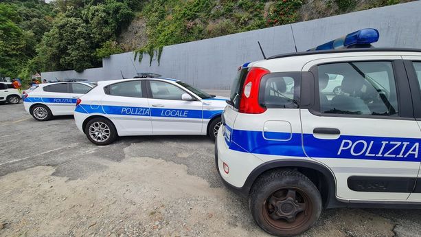 Spaccio in piazza del Popolo, maxi attività della polizia locale di Savona: 5 gli arresti
