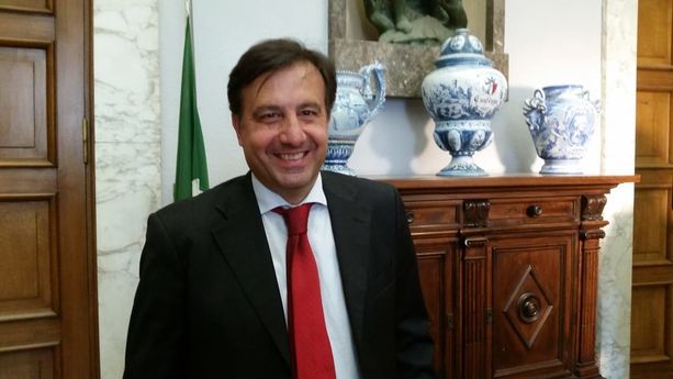 Russo non si candiderà alla presidenza della Provincia: "Portiamo avanti il progetto di rilancio della città. Ai sindaci dico: superare la logica delle appartenenze" Russo non si candiderà alla presidenza della Provincia: "Portiamo avanti il progetto di rilancio della città. Ai sindaci dico: superare la logica delle appartenenze"