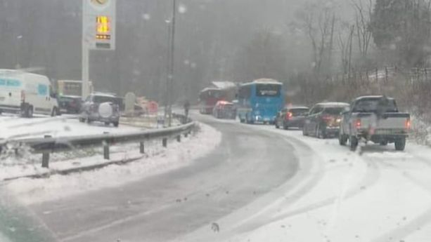 Maltempo, neve in Val Bormida: viabilità bloccata sulla Sp28 bis Montecala (FOTO)