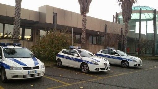 Albenga, arrestato il pony express dell’hashish dei Giardini Nante, Polizia Locale: “Grazie alle segnalazioni dei cittadini”