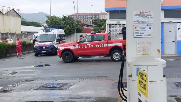Esplode un’auto a Vado: una donna ha perso la vita (FOTO) Esplode un’auto a Vado: una donna ha perso la vita (FOTO)