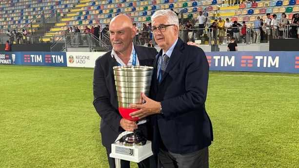 Calcio, arriva al primo colpo un successo per Michele Sbravati con la Juve: la "sua" Under16 si laurea Campione d'Italia Calcio, arriva al primo colpo un successo per Michele Sbravati con la Juve: la "sua" Under16 si laurea Campione d'Italia