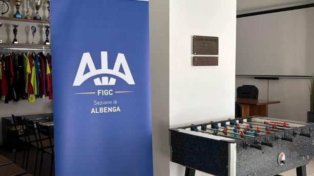Calcio. Momento d'oro per la Sezione AIA di Albenga: quattro arbitri in Serie D e taglio del nastro per la nuova sede Calcio. Momento d'oro per la Sezione AIA di Albenga: quattro arbitri in Serie D e taglio del nastro per la nuova sede