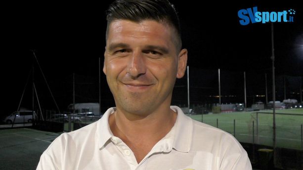 Calcio. La nuova Cairese piace a mister Alessi: &quot;I nuovi si sono integrati al meglio. Fondamentale rimanere sempre in partita contro una squadra come l'Arenzano (VIDEO)