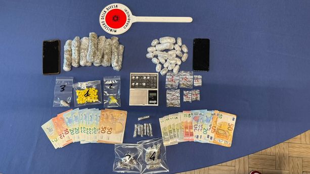 Alba, Carabinieri smantellano rete di spaccio con base alla stazione ferroviaria. Quattro i pusher in carcere