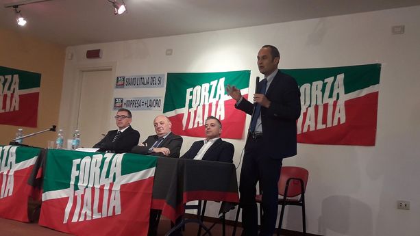 Costa con Calenda sperando in un sistema elettorale proporzionale Costa con Calenda sperando in un sistema elettorale proporzionale