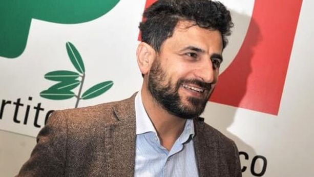 Elezioni regionali, centrosinistra in alto mare mentre Cirio seduce i “cespugli” centristi