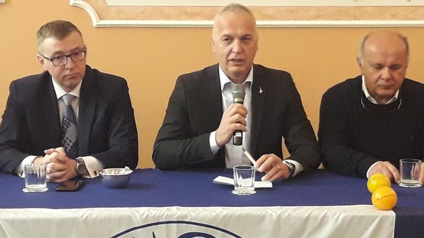 Prove di (difficile) matrimonio tra Lega e Forza Italia