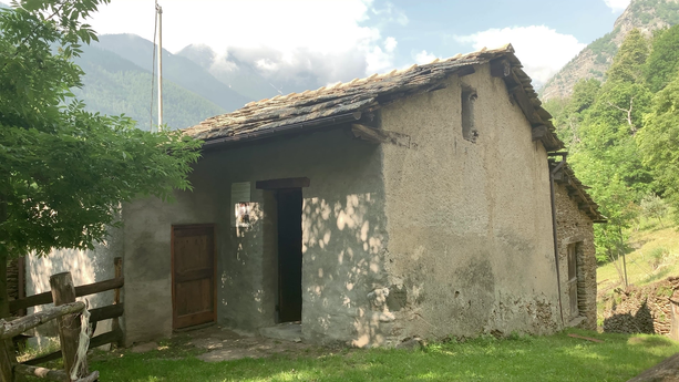 A Bobbio Pellice due luoghi simbolo per i valdesi da oggi saranno più vicini A Bobbio Pellice due luoghi simbolo per i valdesi da oggi saranno più vicini