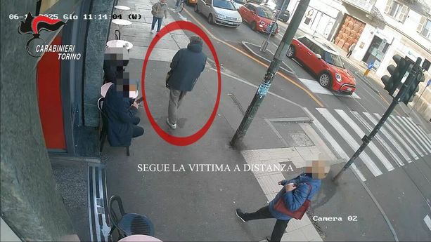 San Salvario, segue un'anziana di 92 anni fino alla porta di casa e la rapina: un uomo finisce in manette [VIDEO]