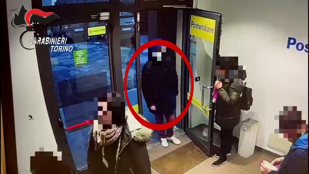 Rapine negli uffici postali, i carabinieri arrestano un 31enne Rapine negli uffici postali, i carabinieri arrestano un 31enne