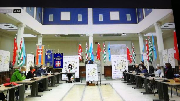 Primo Maggio a Torino, l'appello di Nosiglia: "I lavoratori siano partecipi nelle scelte delle aziende per cui operano" [FOTO]