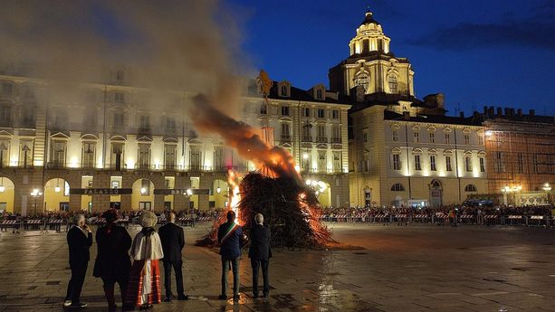 Torino si prepara per San Giovanni, Città a cerca di sponsor per i fuochi d'artificio in piazza Vittorio