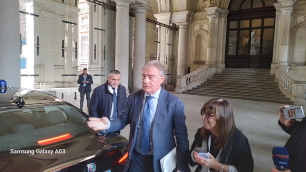 Centro intelligenza artificiale a Torino, la Fondazione è realtà: "Ma siamo ambiziosi, andiamo oltre auto e aerospazio" Centro intelligenza artificiale a Torino, la Fondazione è realtà: "Ma siamo ambiziosi, andiamo oltre auto e aerospazio"