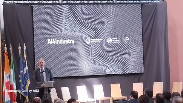 Urso bacchetta Stellantis: "Il caso Mirafiori non dipende dagli incentivi, ma dai cali di Maserati in Cina e di 500bev in Europa" Urso bacchetta Stellantis: "Il caso Mirafiori non dipende dagli incentivi, ma dai cali di Maserati in Cina e di 500bev in Europa"