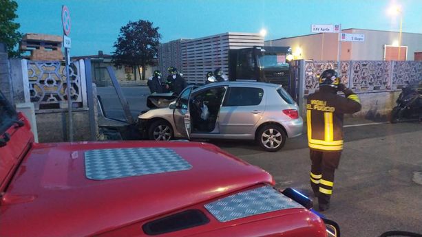 Gorla Maggiore, operazione antidroga con inseguimento: un arresto Gorla Maggiore, operazione antidroga con inseguimento: un arresto