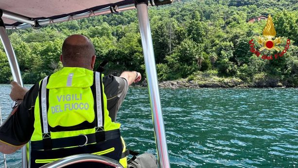 Rinvenuto un cadavere sul fondo del lago Maggiore a Castelveccana