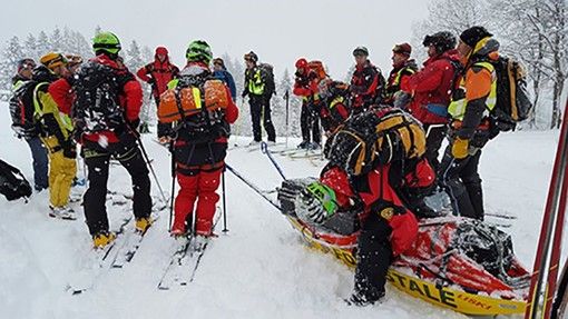 Valanga in alta Valle Formazza: due alpinisti coinvolti, uno recuperato senza vita Valanga in alta Valle Formazza: due alpinisti coinvolti, uno recuperato senza vita
