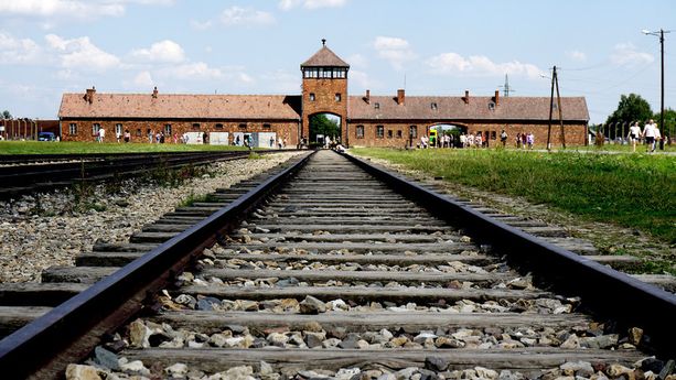Parte il ‘Treno della Memoria’ verso Berlino e Cracovia sostenuto dalla Puglia Parte il ‘Treno della Memoria’ verso Berlino e Cracovia sostenuto dalla Puglia