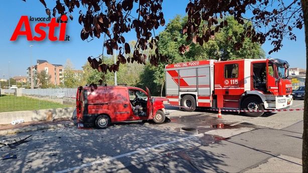 Violento schianto in via Sodano ad Asti