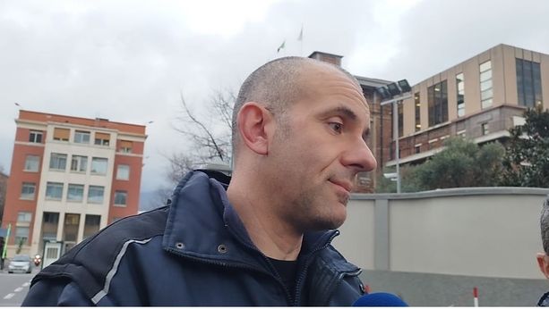 Incidente all'Ansaldo Energia, l'ira dei sindacati: "L'operaio lavorava con un macchinario del 1979" (Video)